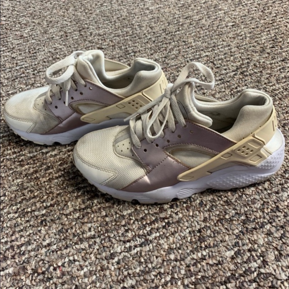 Nike Huarache sneakers